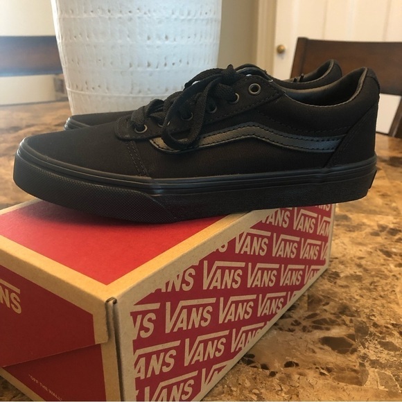 Vans Canvas black shoes sneakers, kids size 3.5. Brand new with box - Picture 7 of 15